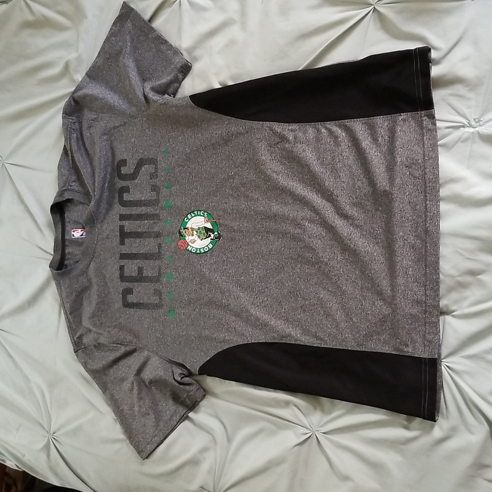 NBA Celtics T Gray/Black size large